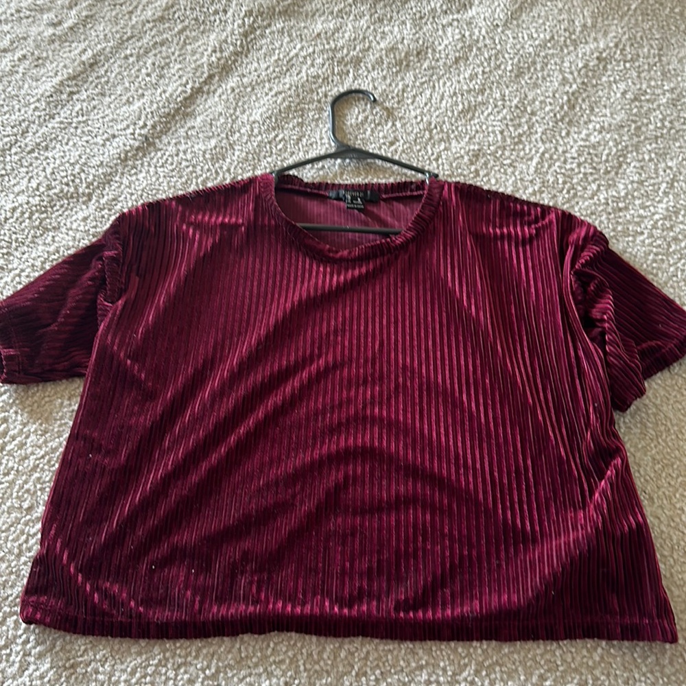 super cute maroon velvet like tee